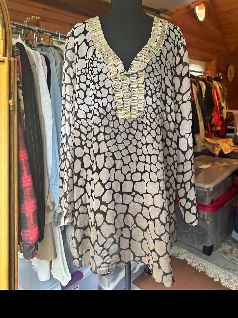 Adrienne Vittadini Black & Cream Beaded V-Neck Tunic